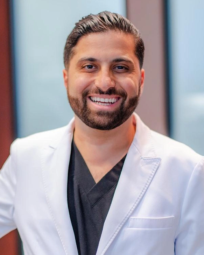 Dr. Sam Harouni, board-certified Oral & Maxillofacial Surgeon in Beverly Hills
